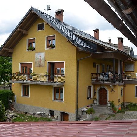 Villa Bio Turisticna Kmetija Frcej-Zupan à Bled Extérieur photo